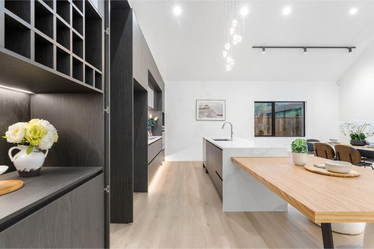 Photo of property in 32 Streamview Way, Long Bay, 0792