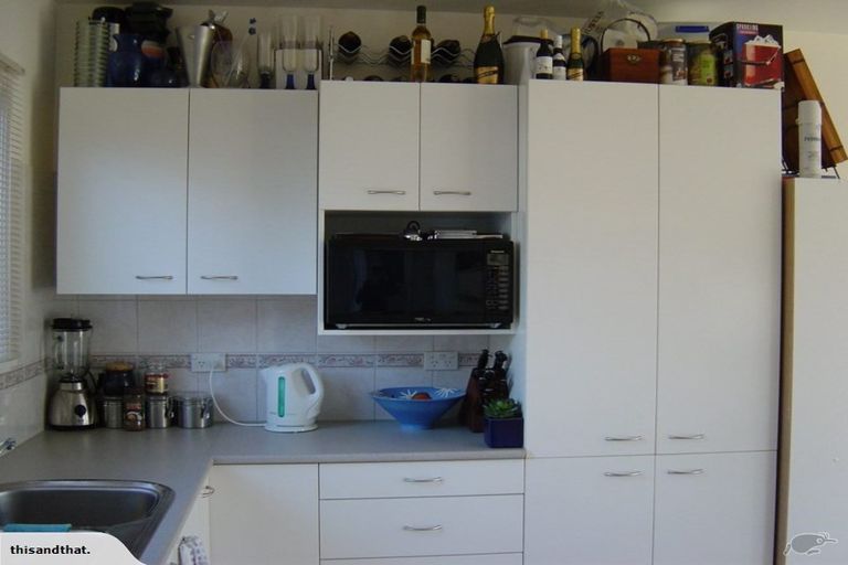 Photo of property in 1/133 Shakespeare Road, Milford, Auckland, 0620