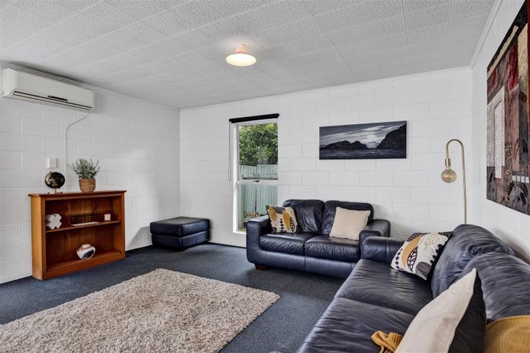 Photo of property in 74a Barrett Street, Westown, New Plymouth, 4310