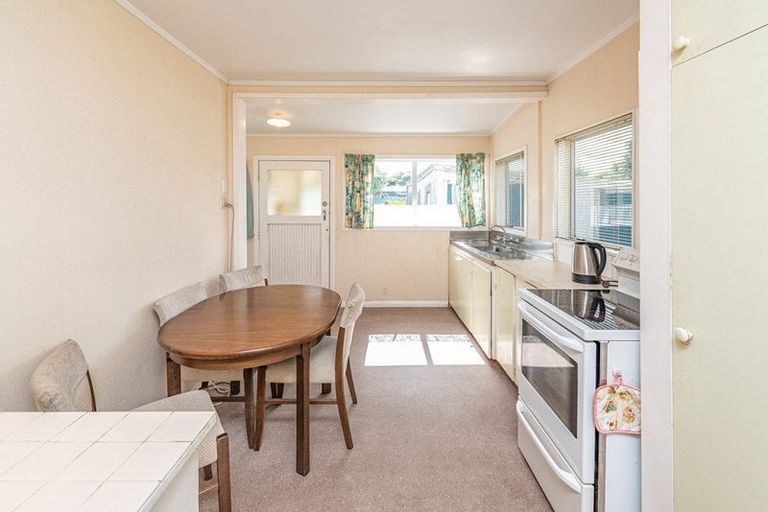Photo of property in 9 Ruapehu Street, Castlecliff, Whanganui, 4501