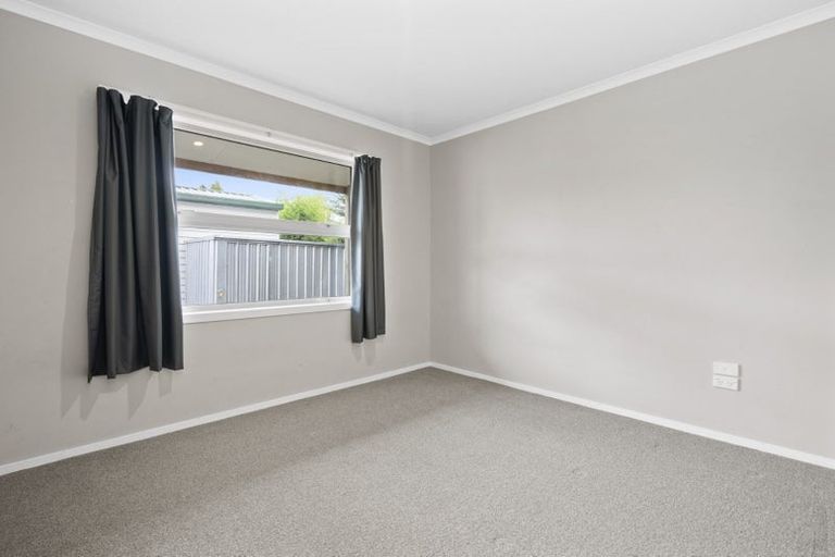 Photo of property in 12 Dermont Street, Bader, Hamilton, 3206