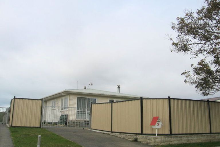 Photo of property in 28 Rochester Street, Tamatea, Napier, 4112