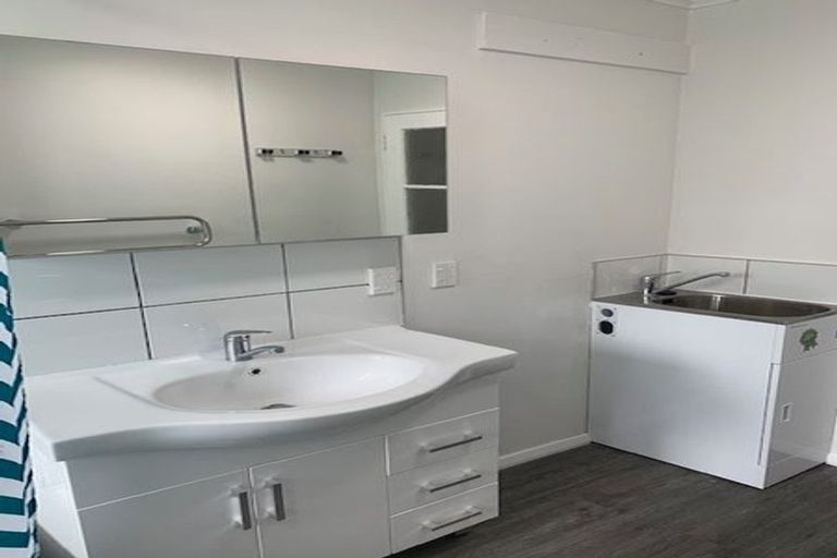 Photo of property in 105a Awarua Street, Ngaio, Wellington, 6035