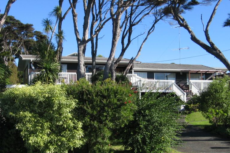 Photo of property in 15 Deerness Crescent, Algies Bay, Warkworth, 0920