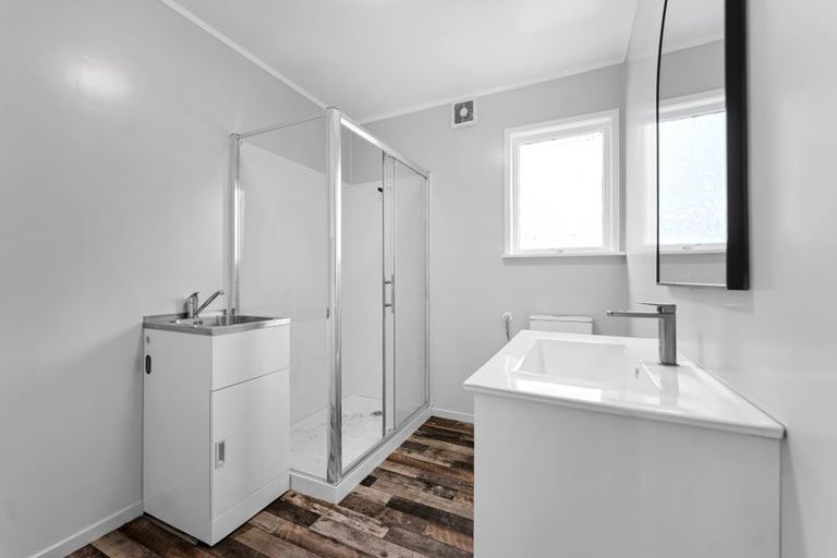 Photo of property in 1/116 Beaumonts Way, Manurewa, Auckland, 2102