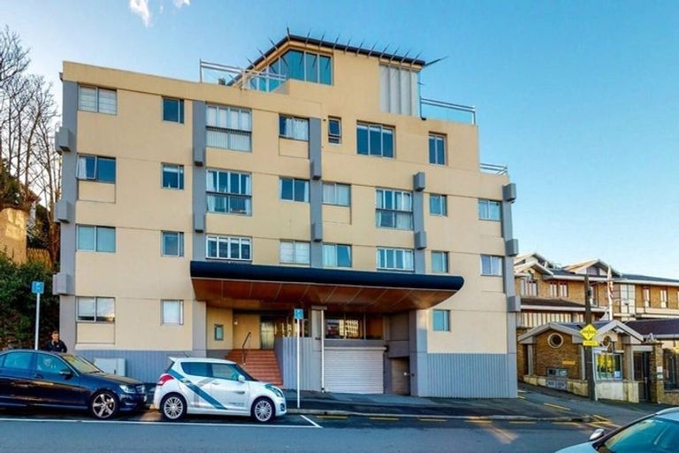 Photo of property in Capital Hill Apartments, 19/54 Hill Street, Thorndon, Wellington, 6011
