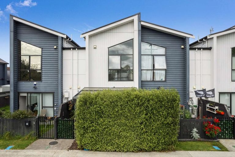 Photo of property in 9 Pasla Close, Papakura, 2110