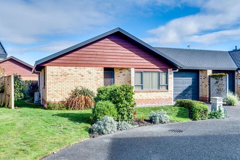 Photo of property in Parkvale Estate, 23/1232 Howard Street, Parkvale, Hastings, 4122