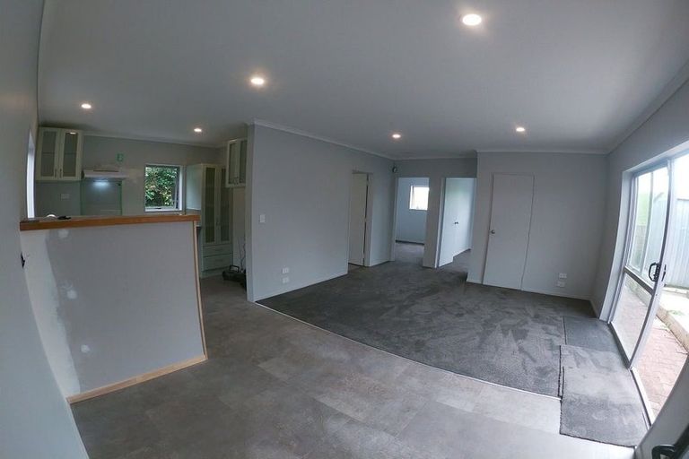 Photo of property in 47 Cardiff Road, Pakuranga, Auckland, 2010