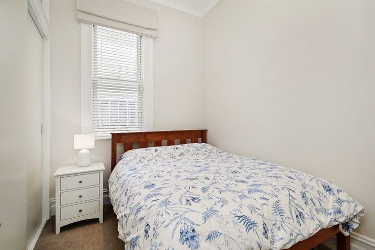 Photo of property in 30 Mornington Road, Brooklyn, Wellington, 6021