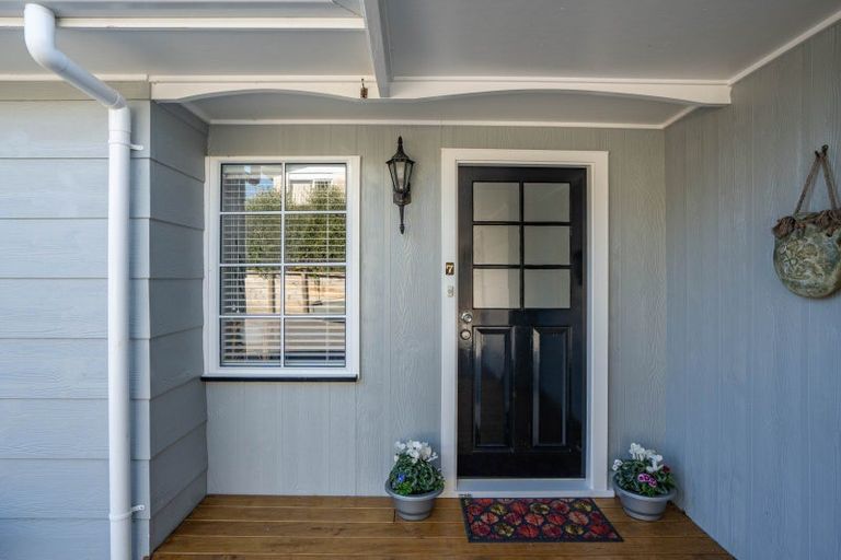 Photo of property in 7 Kempton Place, Richmond Heights, Taupo, 3330