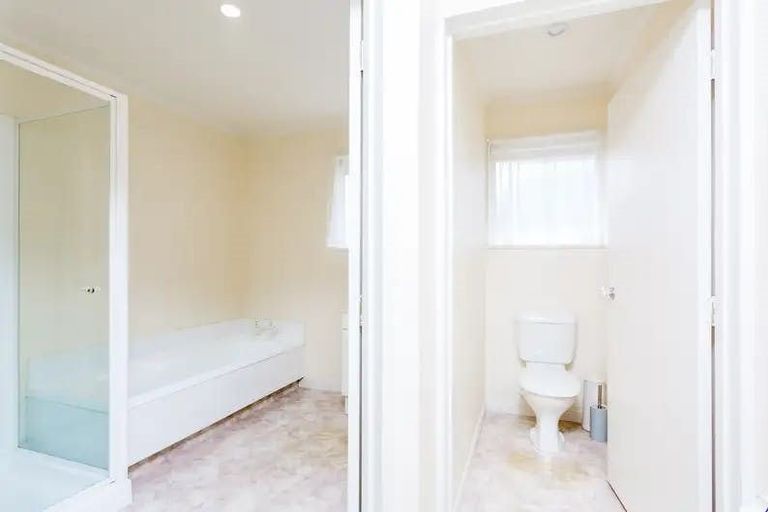 Photo of property in 3/210 Racecourse Road, Sockburn, Christchurch, 8042