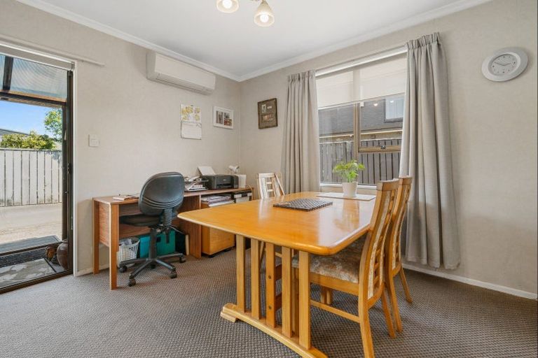 Photo of property in 5b Clemow Road, Fitzroy, New Plymouth, 4312