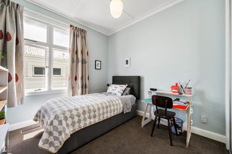 Photo of property in 12 Trevor Terrace, Newtown, Wellington, 6021