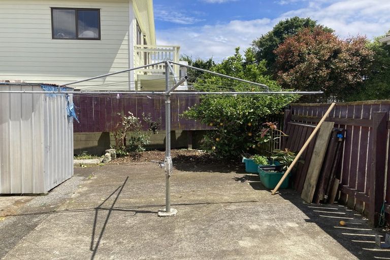 Photo of property in 96 Derwent Street, Island Bay, Wellington, 6023