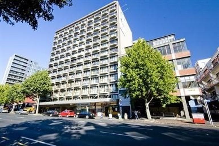 Photo of property in The Imperial Gardens Apartments, 512/135 Hobson Street, Auckland Central, Auckland, 1010