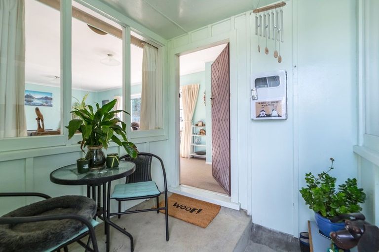 Photo of property in 184 George Street, Stokes Valley, Lower Hutt, 5019