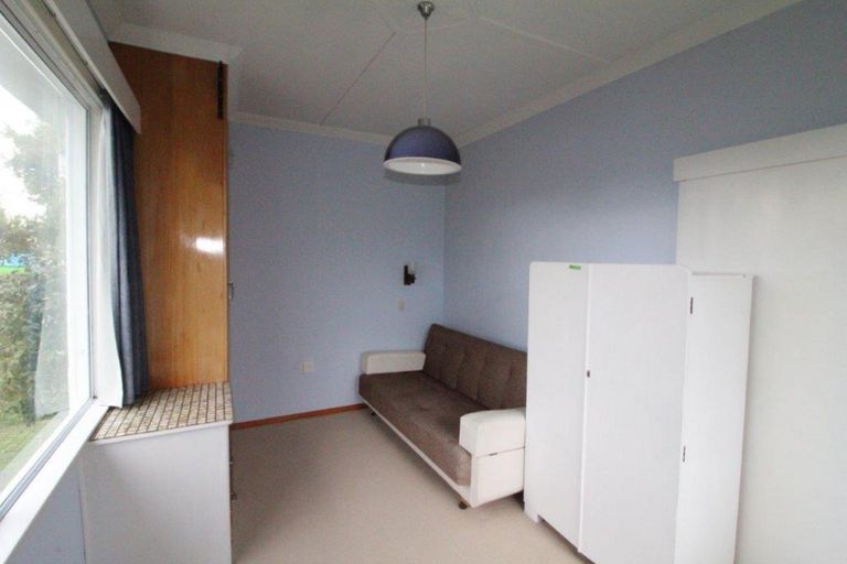 Photo of property in 2 Sussex Street, Mossburn, 9792