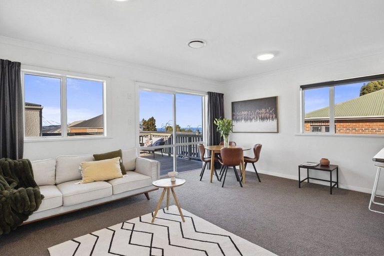 Photo of property in 43 Isadore Road, Saint Clair, Dunedin, 9012