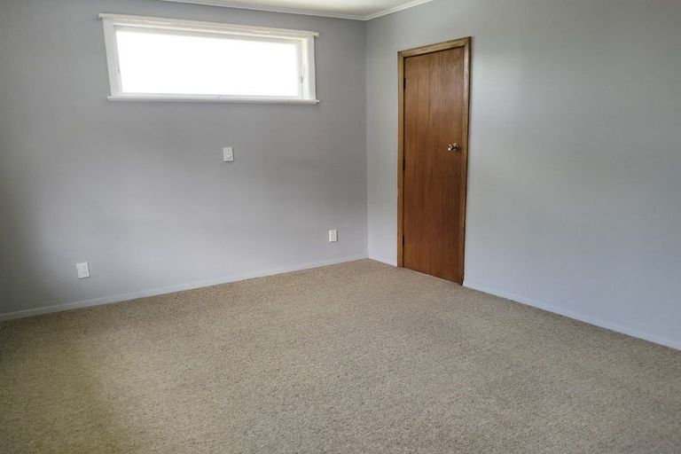 Photo of property in 15 Manor Drive, Stokes Valley, Lower Hutt, 5019