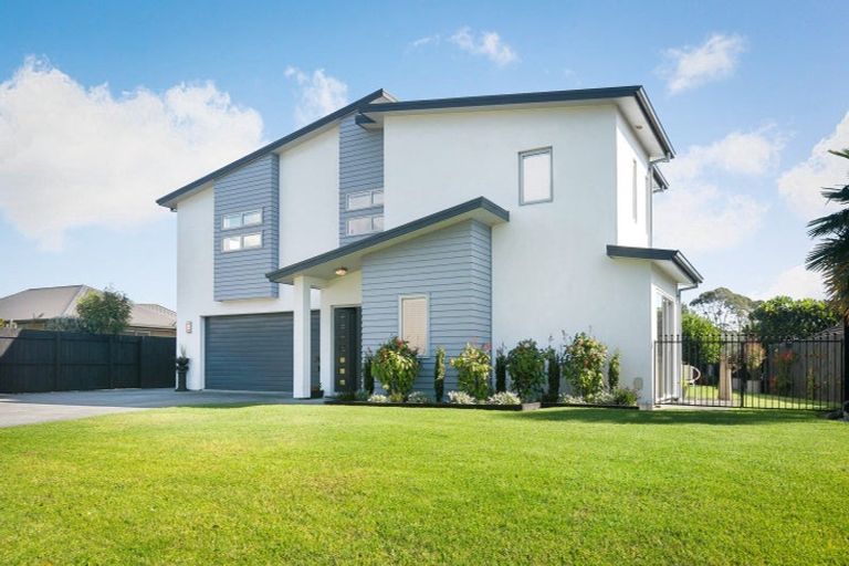 Photo of property in 12 Haden Place, Omokoroa, 3114