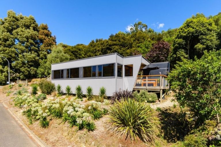 Photo of property in 13b Beach Place, Havelock, 7100