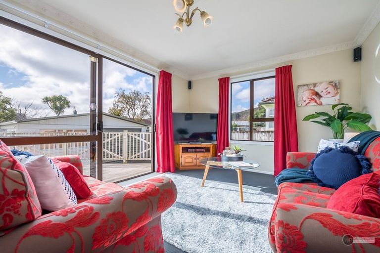 Photo of property in 3 Grierson Street, Naenae, Lower Hutt, 5011