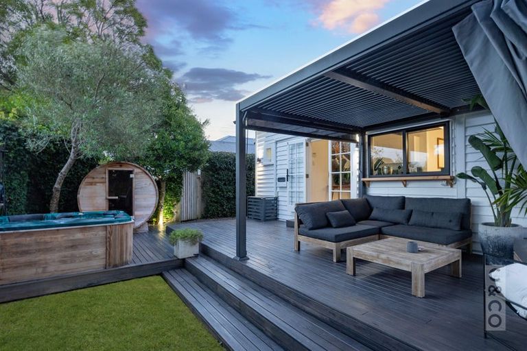 Photo of property in 56 Queen Street, Riverhead, 0820