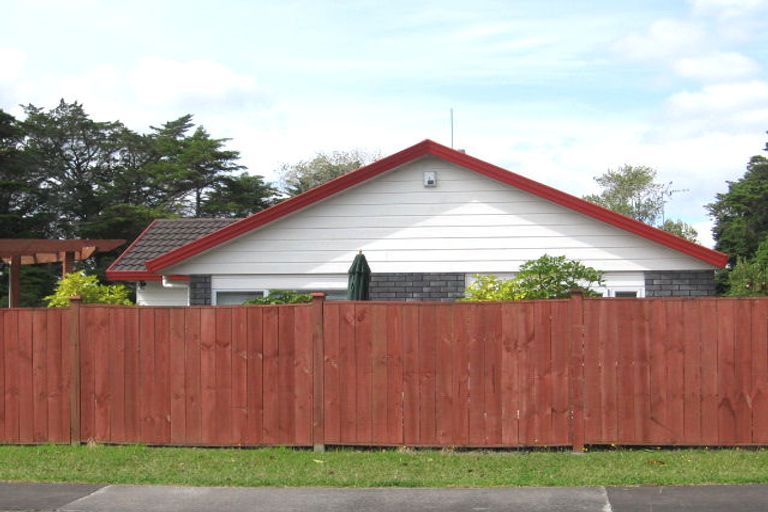 Photo of property in 55 Vintage Drive, Henderson, Auckland, 0612