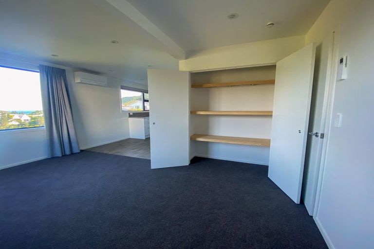 Photo of property in 37 Priscilla Crescent, Kingston, Wellington, 6021