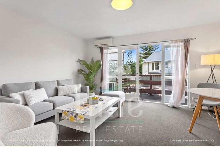 Photo of property in 4/15a Marriner Street, Sumner, Christchurch, 8081