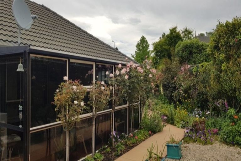 Photo of property in 2 O'halloran Drive, Halswell, Christchurch, 8025