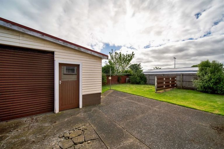 Photo of property in 3 Reid Avenue, Hawera, 4610