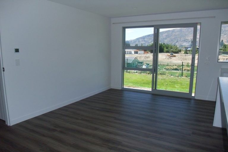 Photo of property in 12 Turnbull Crescent, Wanaka, 9305