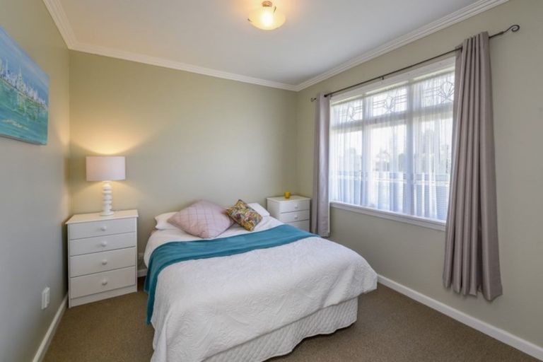 Photo of property in 27 Hannan Street, Levin, 5510