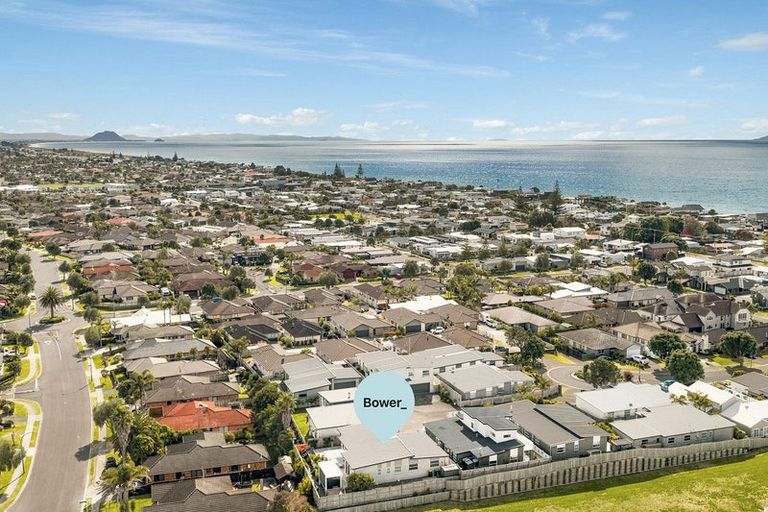 Photo of property in 37 Excelsa Place, Papamoa Beach, Papamoa, 3118
