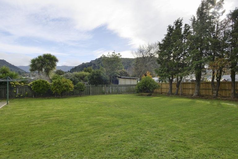 Photo of property in 37 Brandon Street, Featherston, 5710