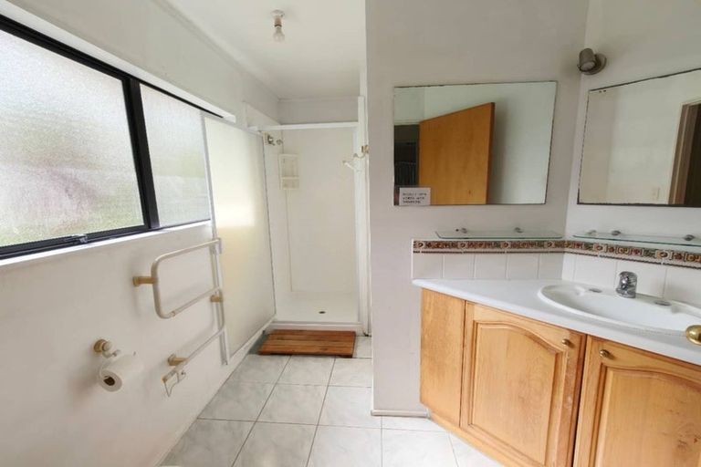 Photo of property in 74 Caribbean Drive, Unsworth Heights, Auckland, 0632