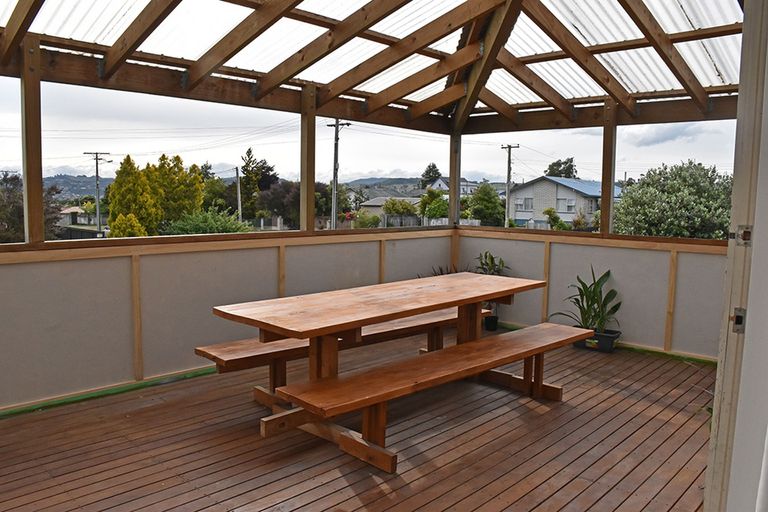 Photo of property in 19 Waitahanui Avenue, Taupo, 3330