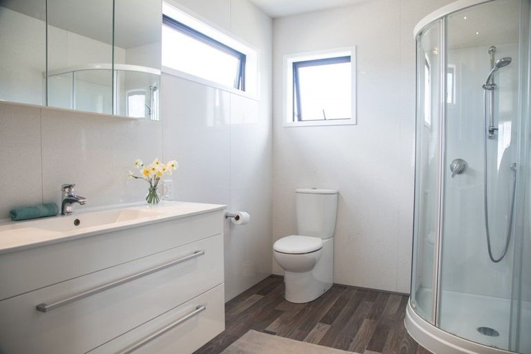 Photo of property in 2 Banks Street, Cooks Beach, Whitianga, 3591