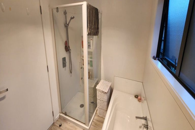 Photo of property in 3a Roto Street, Westown, New Plymouth, 4310