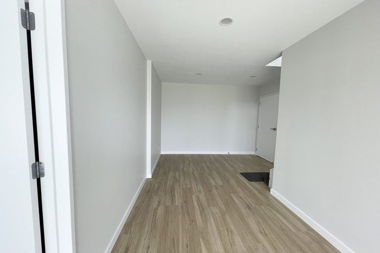 Photo of property in 35 Symes Drive, Red Beach, 0932