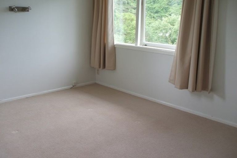 Photo of property in 52 Dominion Park Street, Johnsonville, Wellington, 6037