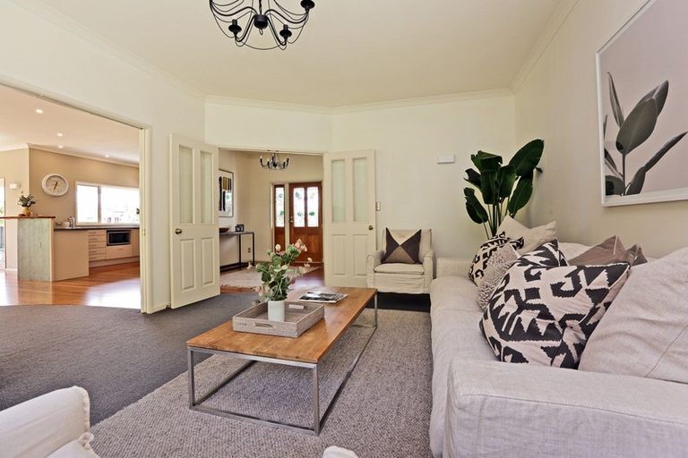 Photo of property in 26 Pukekura Place, Taradale, Napier, 4112