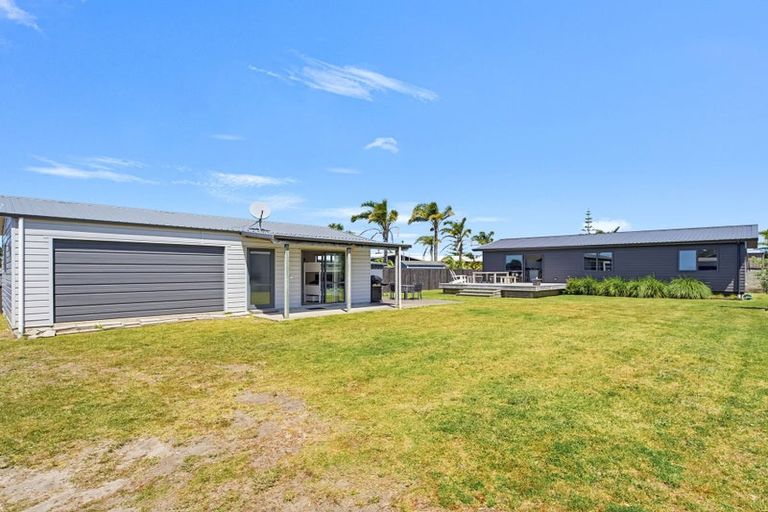 Photo of property in 113 Kelly Jade Avenue, Matarangi, Whitianga, 3592