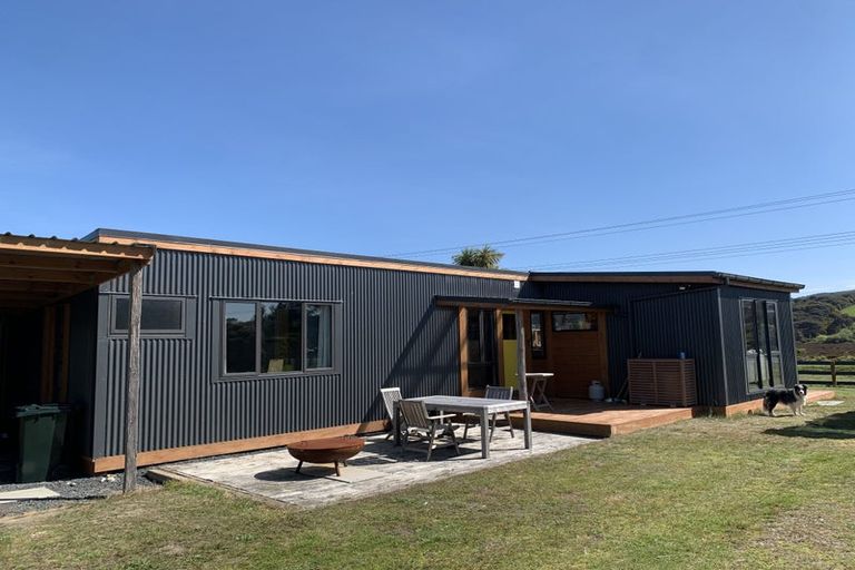 Photo of property in 125 Moturata Road, Taieri Beach, Taieri Mouth, 9091
