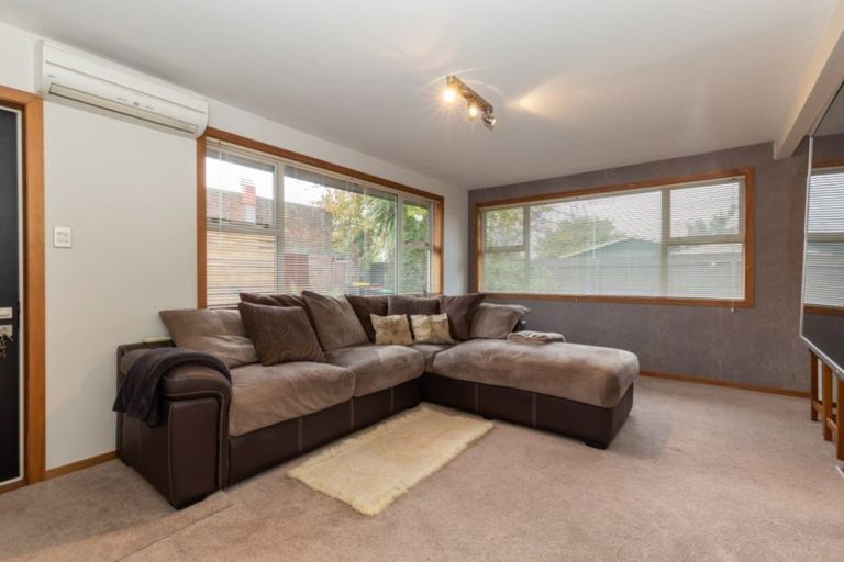 Photo of property in 2/128 Foremans Road, Islington, Christchurch, 8042