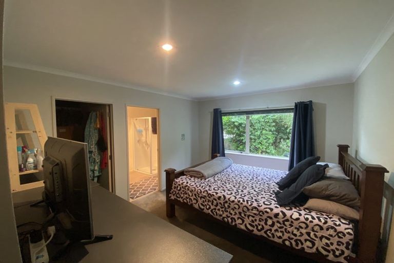 Photo of property in 5 Chloe Place, Massey, Auckland, 0614