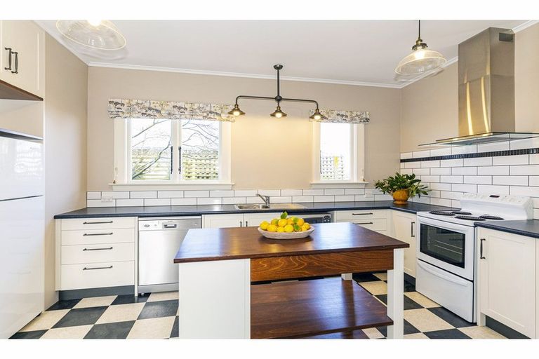 Photo of property in 10 Preston Street, West End, Timaru, 7910