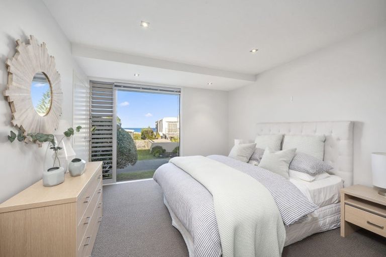 Photo of property in 27 Rita Way, Omaha, 0986